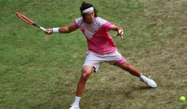 亿万28娱乐-张之臻距前30仅差一胜！哈雷半决赛再战世界第一